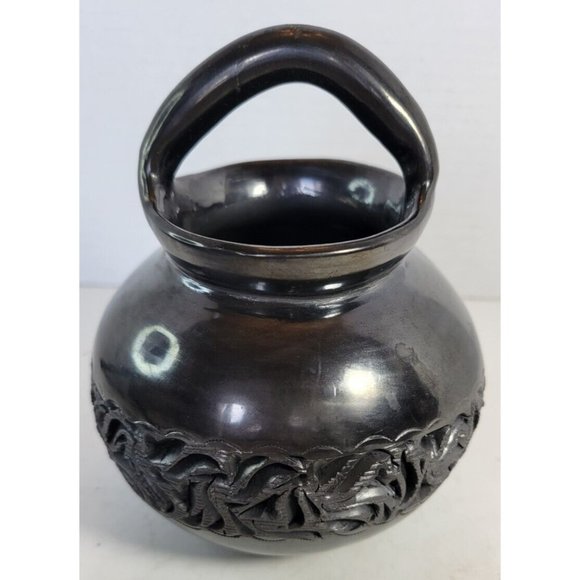 Dona Rosa Oaxaca Mexico Black Pottery Cut Out Handled Pot Signed 5-1/2" Tall - Picture 1 of 11